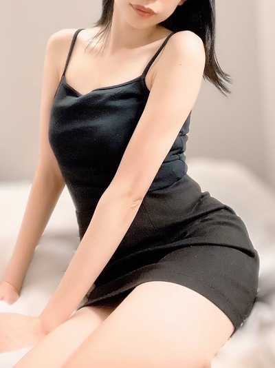 いおり【魅惑の体すぎるお姉様💖】さんの写真