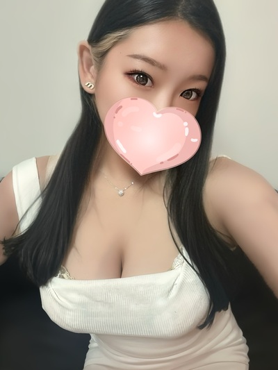 ゆめな【驚愕のIカップ♡濃密施術】さんの写真