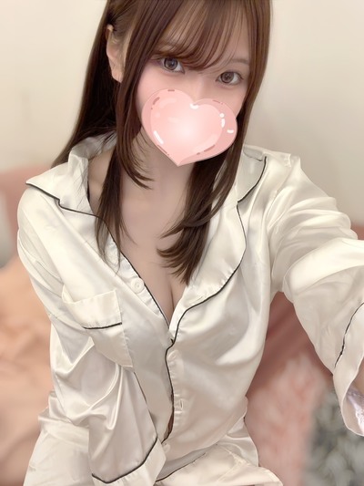 うさ【神懸り的美貌♡モデル級スタイル】さんの写真