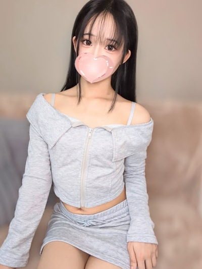 しゅな【スレンダー美女♡魅惑の色気】さんの写真