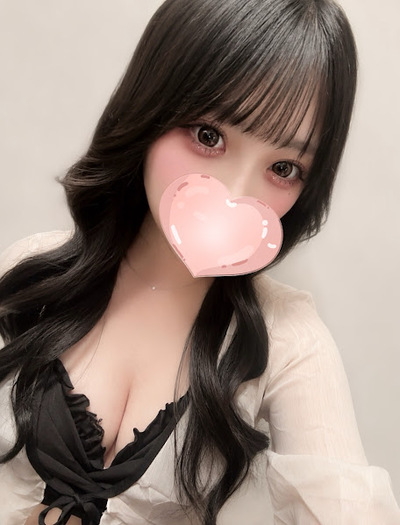 かるあ【ビジュ爆発♡甘々美女】さんの写真
