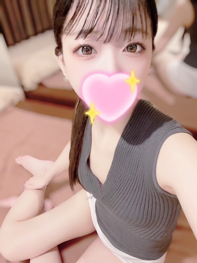 まな【癒しオーラ全開☆清楚系美少女】さんの写真