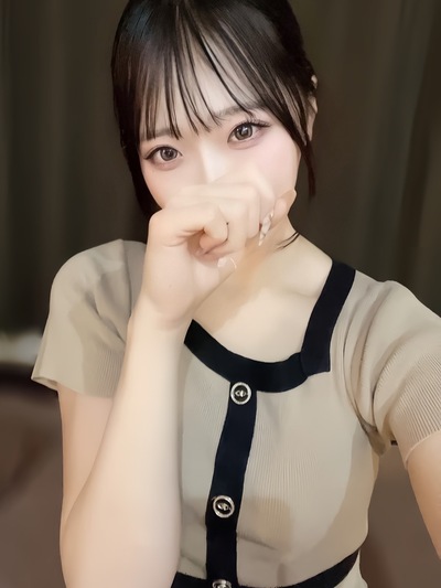 ひかる【19歳逸材♡激カワセラピ】さんの写真
