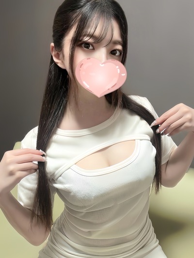 みゆう【圧巻の美貌♡極上のセラピスト】さんの写真