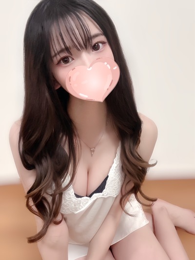 れみな【超推し美女♡100点のルックス】さんの写真