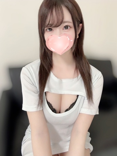 まり【モデル級♡Eカップ美女】さんの写真