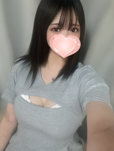 あみか【癒し清楚♡大人気の妹系】さんの写真