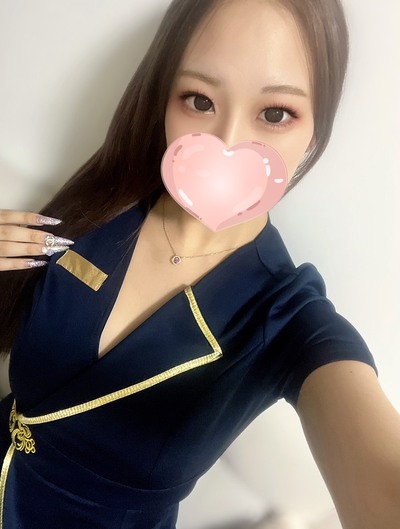 みおん【最高のキレカワ系♡攻めの距離感】さんの写真