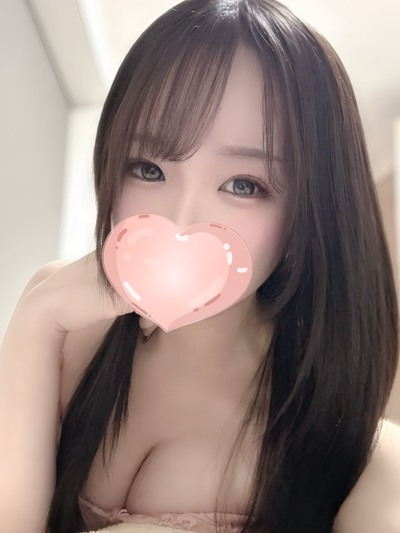 おとは【吸いつく白肌♡黄金比の神ボディ】さんの写真