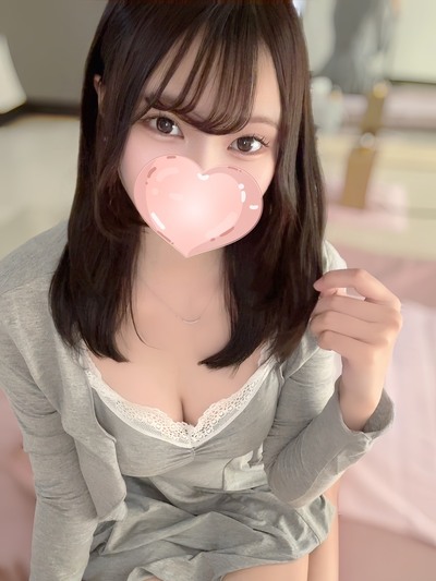 うさ【神懸り的美貌♡モデル級スタイル】さんの写真