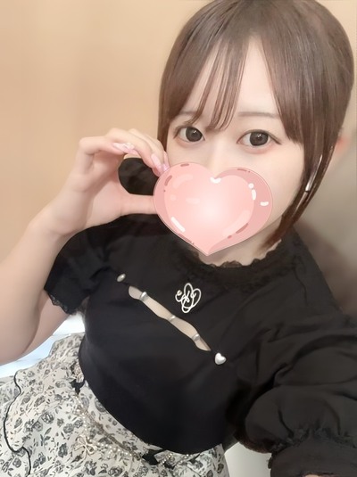 うるる【造形美の極致♡無垢なる白肌】さんの写真