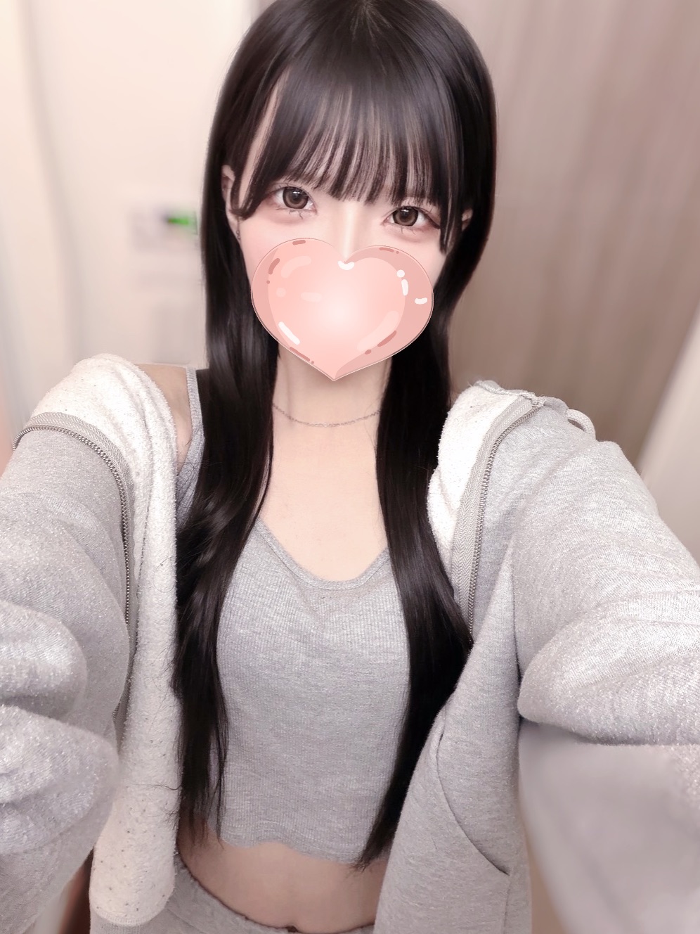 うい【究極の癒し♡理性を奪う近距離接客】さんの写真