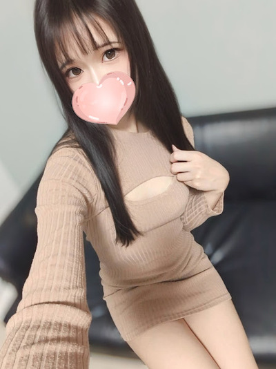しゅな【スレンダー美女♡魅惑の色気】さんの写真