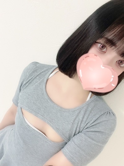 うな【キュートな笑顔♡透明感溢れるビジュ】さんの写真