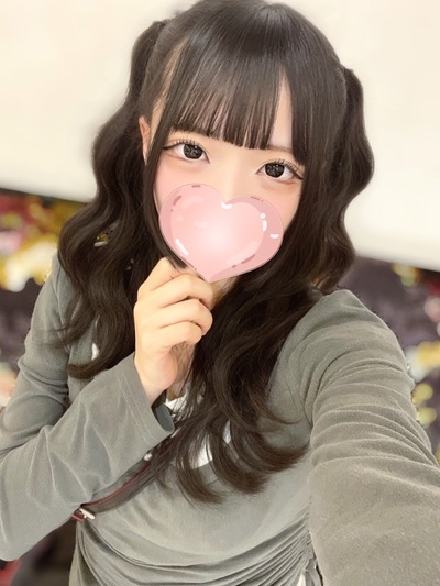 こむぎ【絶対的ヒロイン♡瞳を奪う曲線】さんの写真