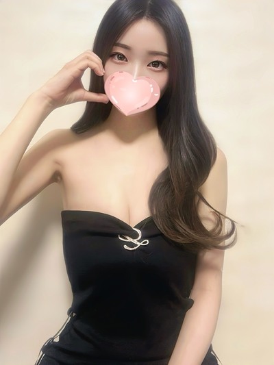 そあ【理想の神シルエット♡至高の白肌】さんの写真