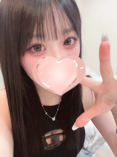 かるあ【ビジュ爆発♡甘々美女】さんの写真