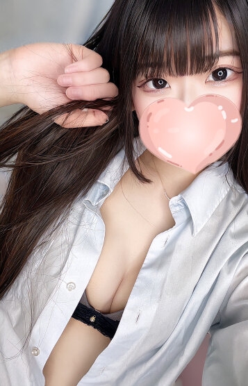 ちはる【アイドル級♡黒髪清楚系美女】さんの写真