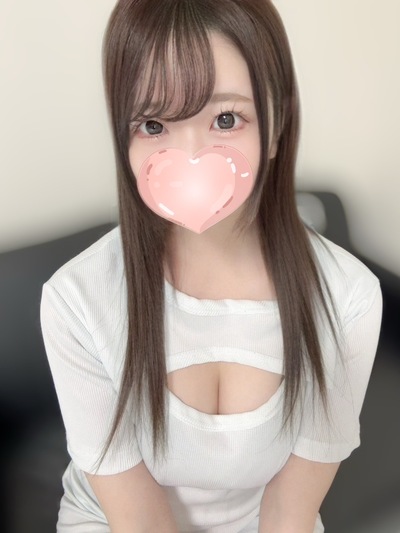 まり【モデル級♡Eカップ美女】さんの写真