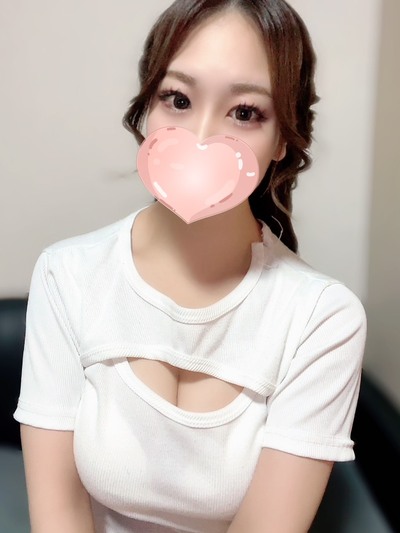 みおん【最高のキレカワ系♡攻めの距離感】さんの写真