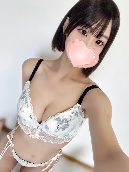 ななせ【完敗の可愛さ♡脳溶かすマシュマロ白肌】 さんの写真