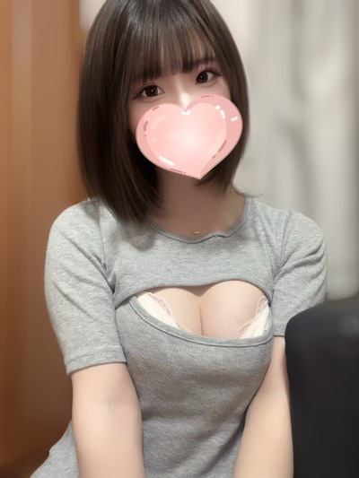 ふゆ【超絶可愛い♡小柄美女】さんの写真