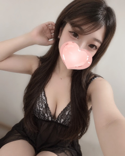 るりな【甘い誘惑♡心奪う艶美女】さんの写真