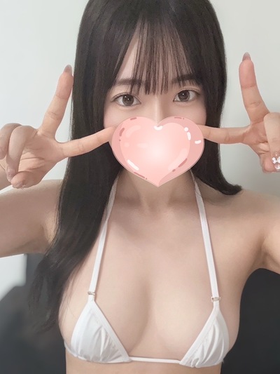 えりさ【激カワ♡ルックス満点美女】さんの写真