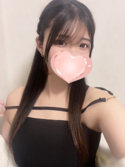 なの【甘かわ癒し系♡華やかバストライン】さんの写真